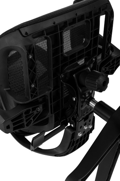 Кресло руководителя Бюрократ 831 черный сетка с подголов. крестов. пластик